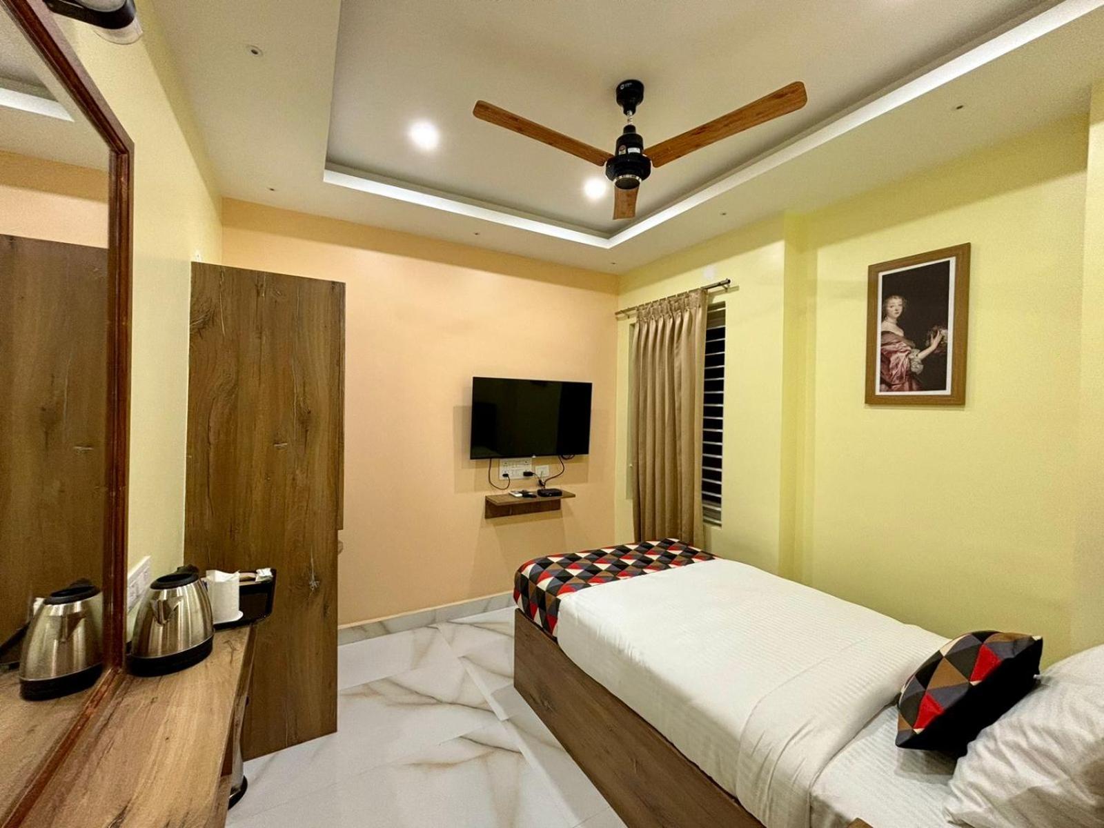 Forest Transit Hotel Coimbatore Bagian luar foto